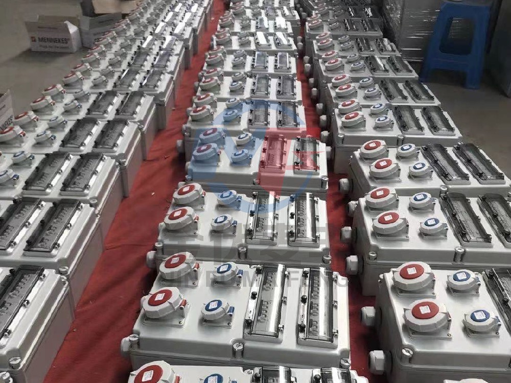 配电箱发货现场 (1).JPG